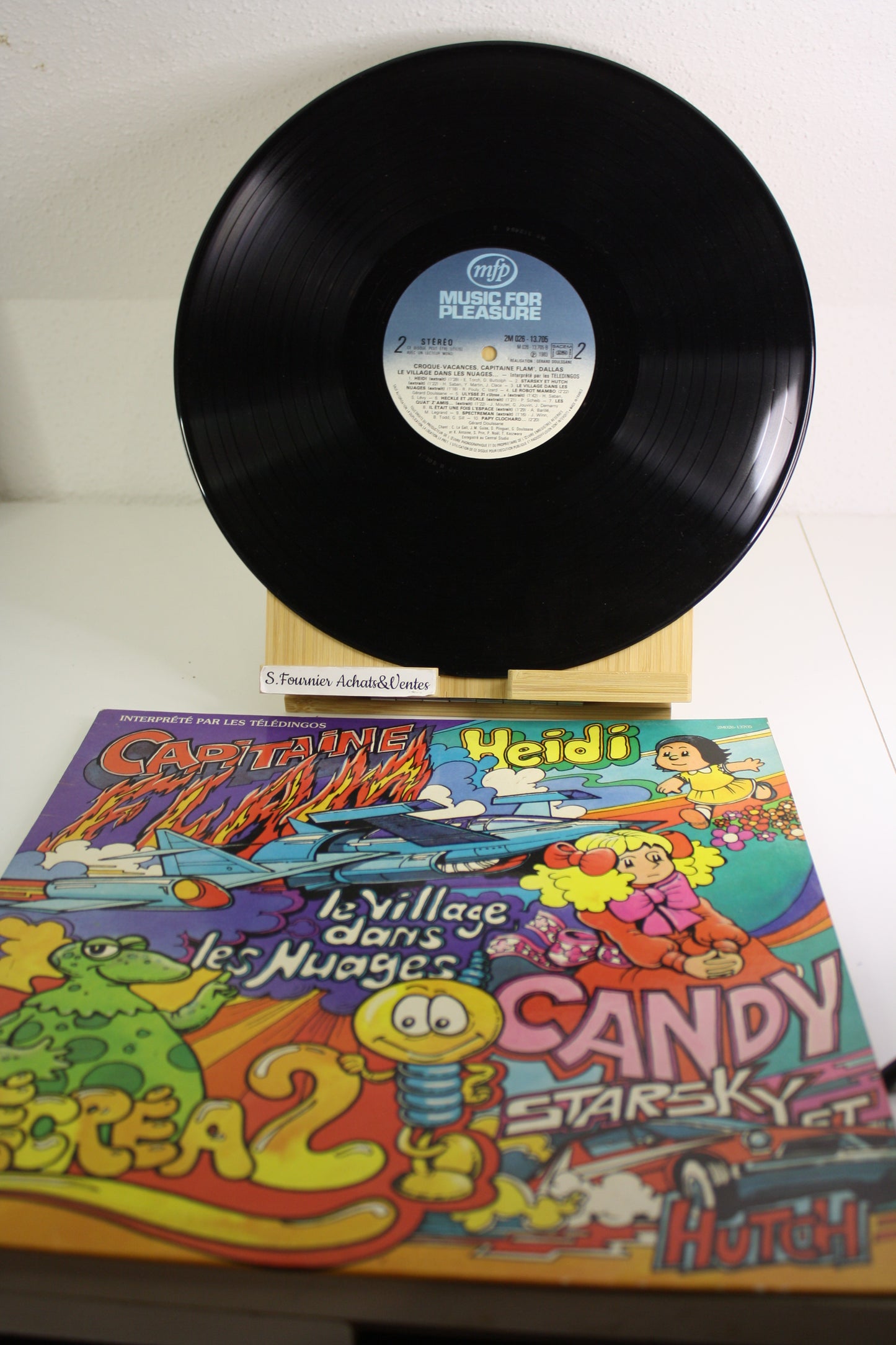 Disque vinyle 33T - « Les génériques TV » – Les Télédingos – Music for pleasure – Objet dérivés