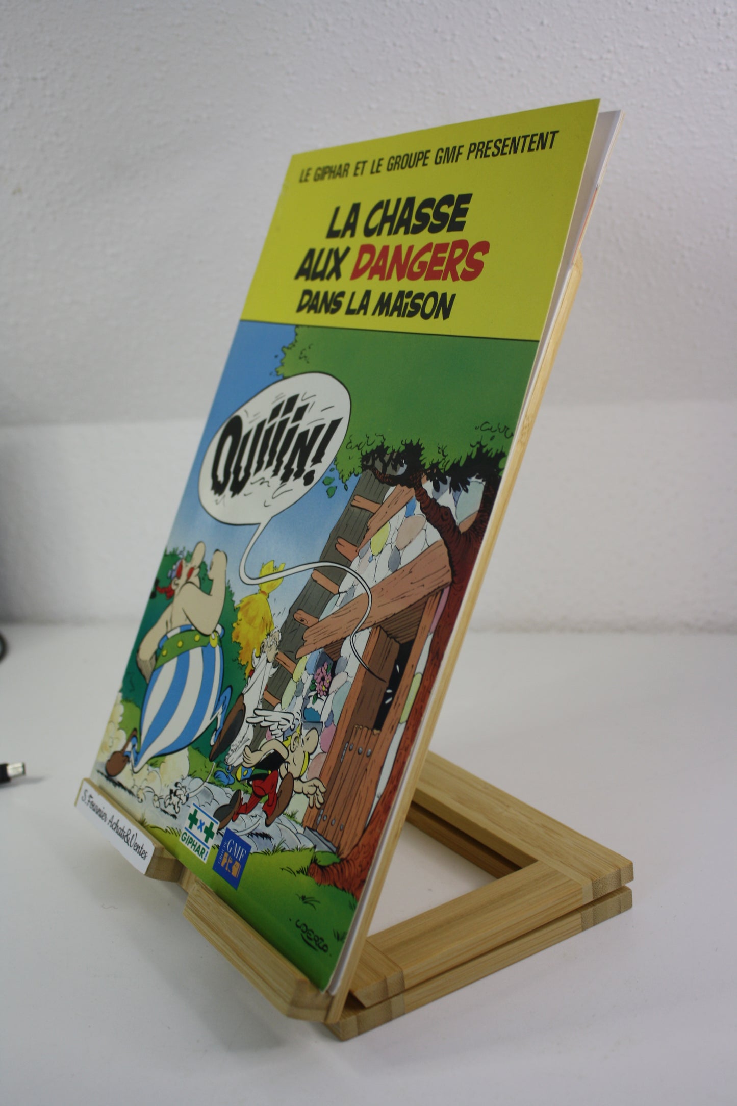 La chasse aux dangers dans la maison – Astérix – Goscinny Uderzo – Giphar GMF – Réédition – 1991