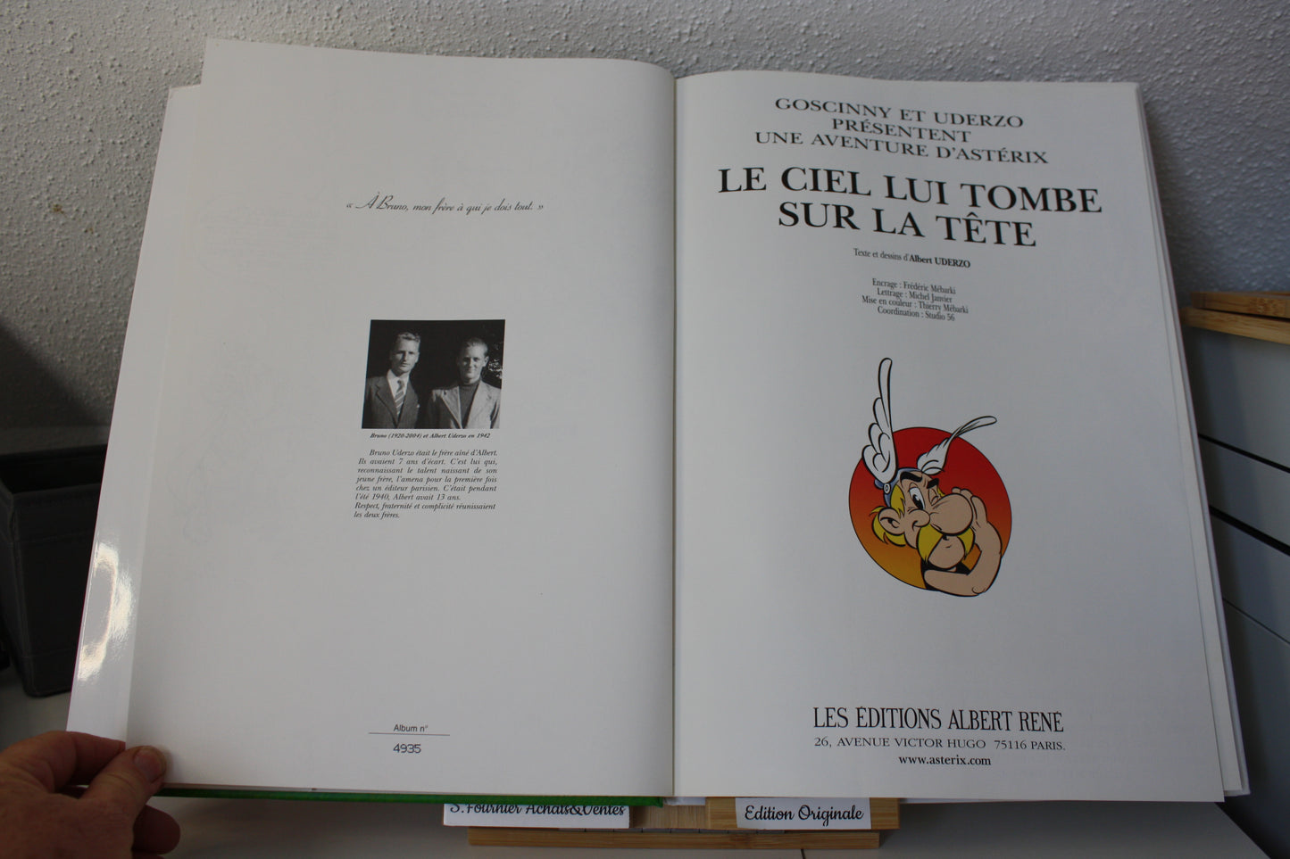 Le ciel lui tombe sur la tête – Astérix - Goscinny Uderzo - Albert rené - EO - 2005 - n°4935