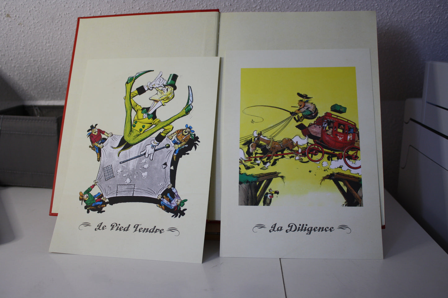 Les dessous de la Création la Diligence/Le pied tendre – Lucky Luke – Caroline Richter bonini - Edition Atlas – Réédition - 2009 + ex libris
