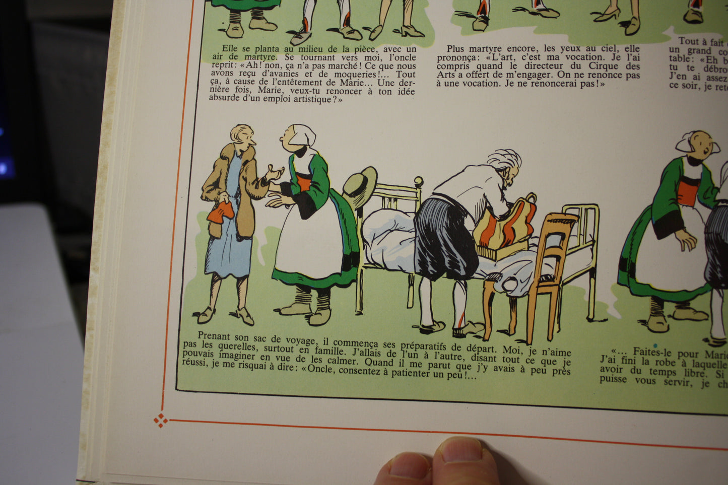 Bécassine cherche un emploi – Bécassine – Émile Joseph Porphyre Pinchon et Jacqueline Rivière - Les éditions GAUTIER Languereau – Réédition - 1983