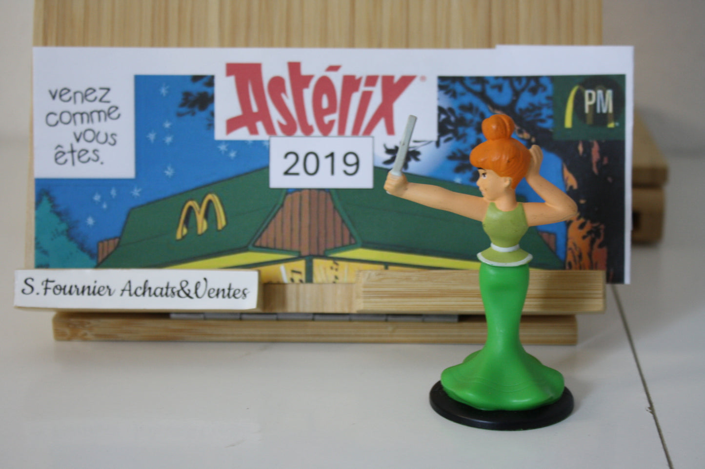 Figurine Mme Agecanonix – Astérix - Mac Donald – 60 ans – Objet dérivé – 2019