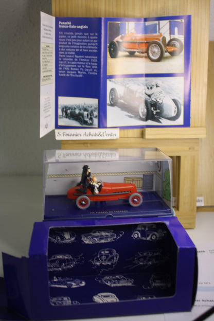 Bolide rouge, les cigares du pharaon – Tintin – Hergé – Atlas – Objet dérivés – 2001 – Miniature au 1/43ème