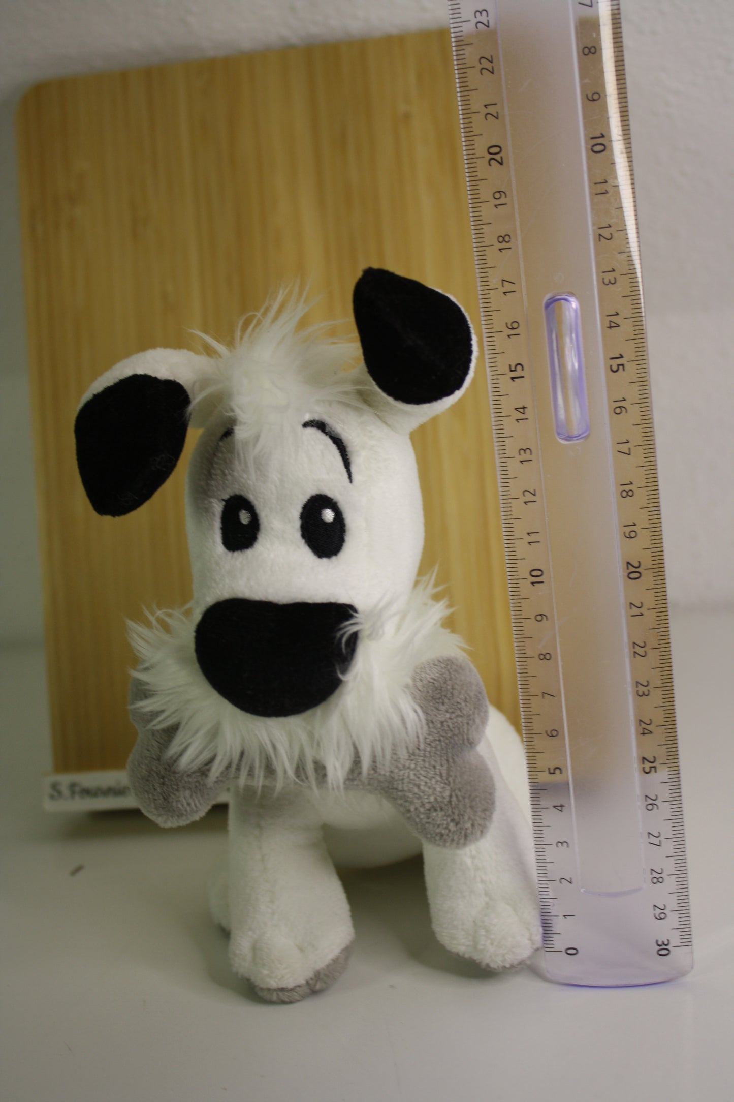 Peluche Idéfix avec Os – Idéfix Astérix – Goscinny Uderzo – Albert René – Objet dérivés – 2019