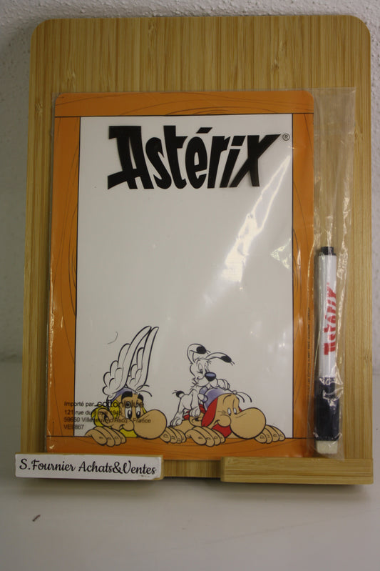 Tableau Blanc magnétique + pot crayon de couleur – Idéfix Astérix – Goscinny Uderzo – Albert René – Objet dérivés – ?