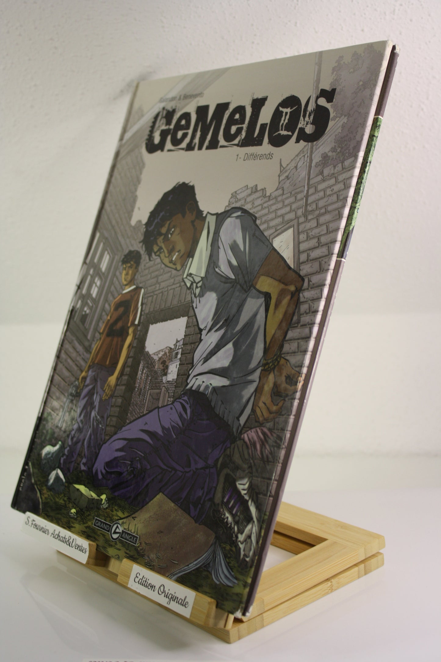 Différends 1 – Gemelos – Galandon Benevento – Grand angle – EO – 2006