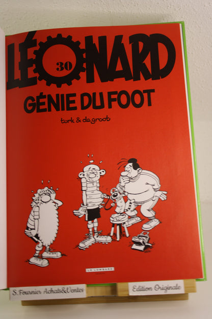 Génie du foot spécial coupe du monde 20010 – Léonard – Turk Degroot – Le Lombard – Réédition – 2010