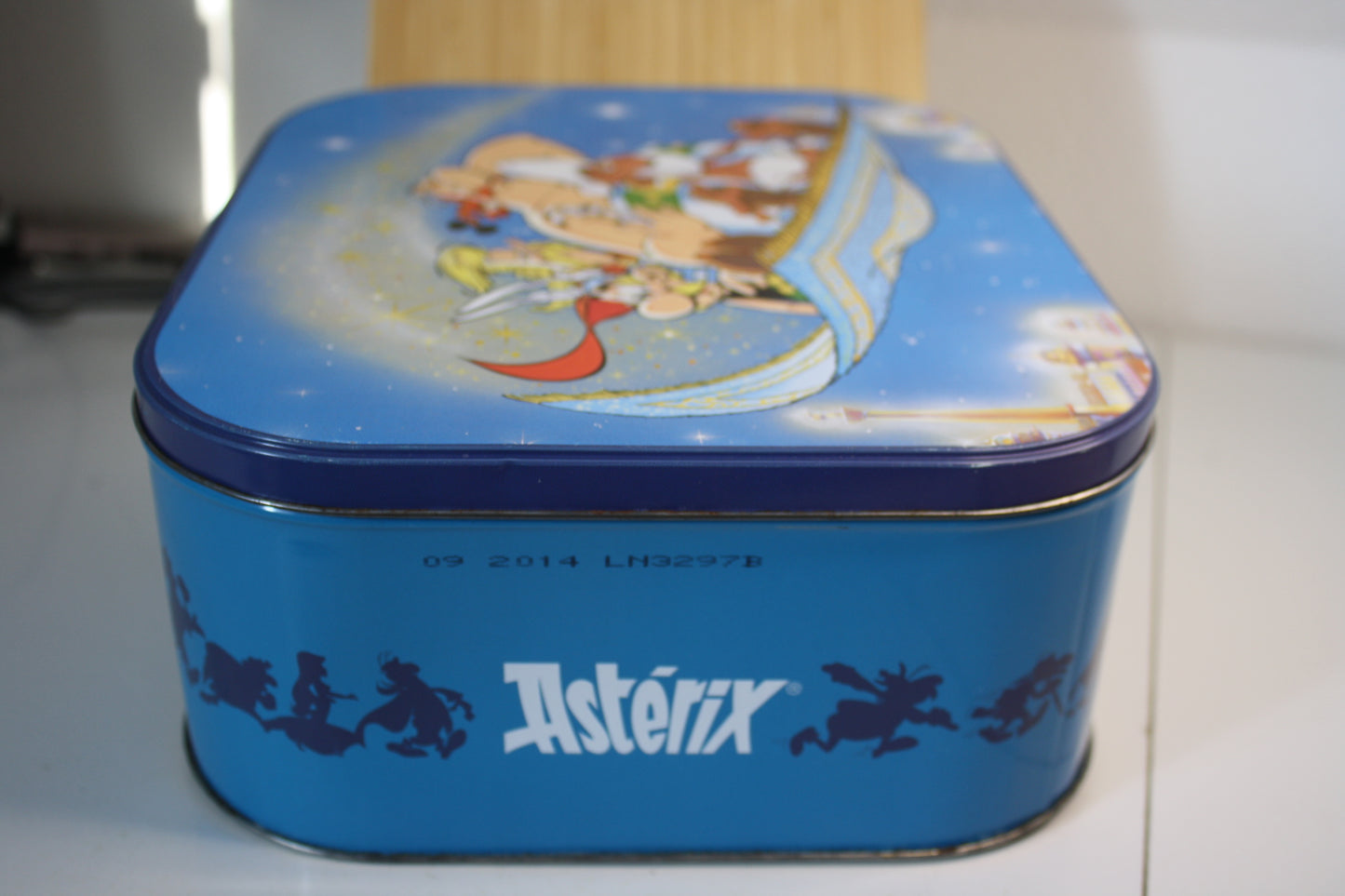 Boite Métallique Delacre/Astérix – Astérix - Goscinny Uderzo – Delacre – Objet dérivé – 2014
