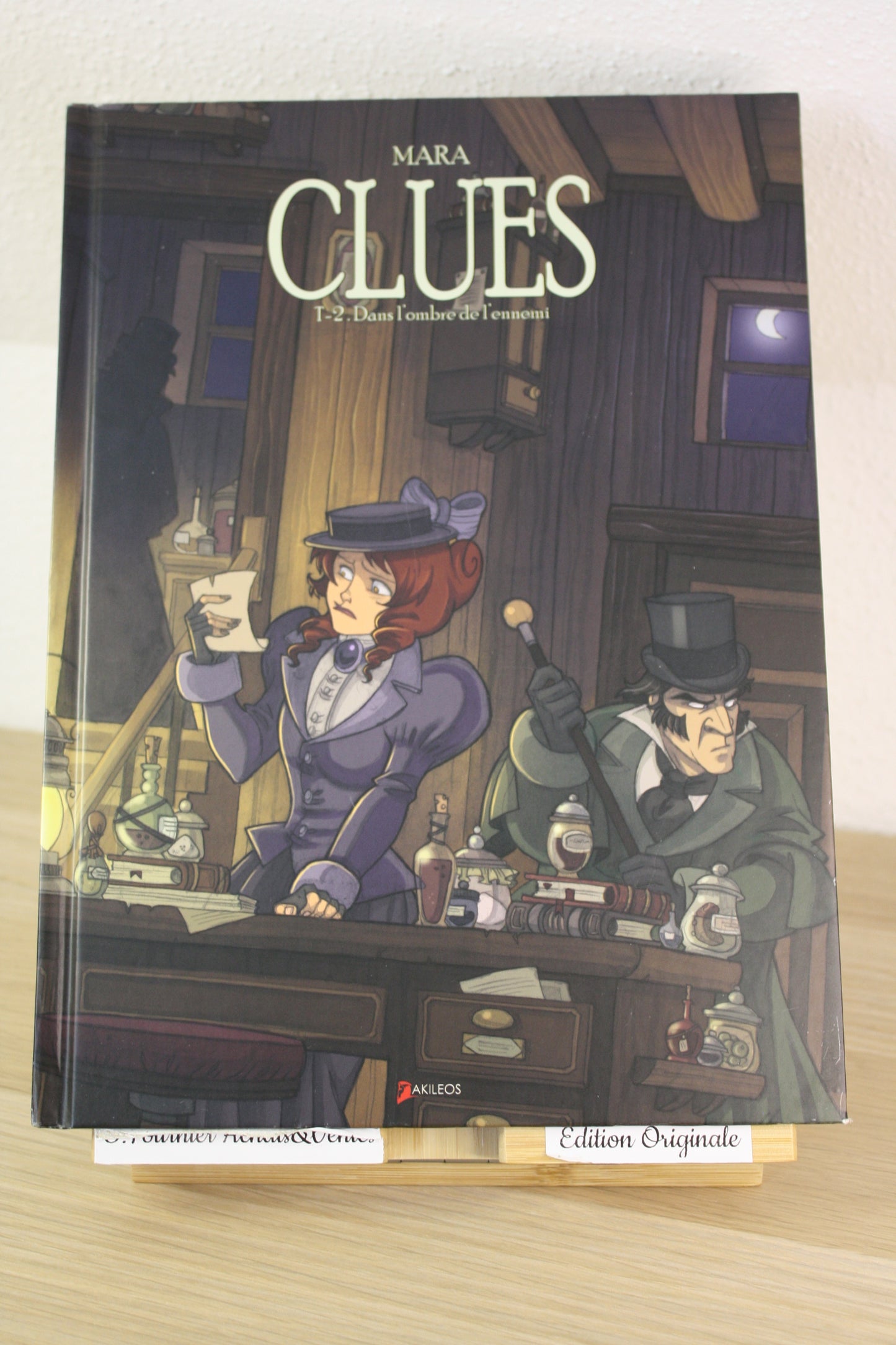 Dans l’ombre de l’ennemi tome 2 – Clues – Mara – Akileos – EO – 2010
