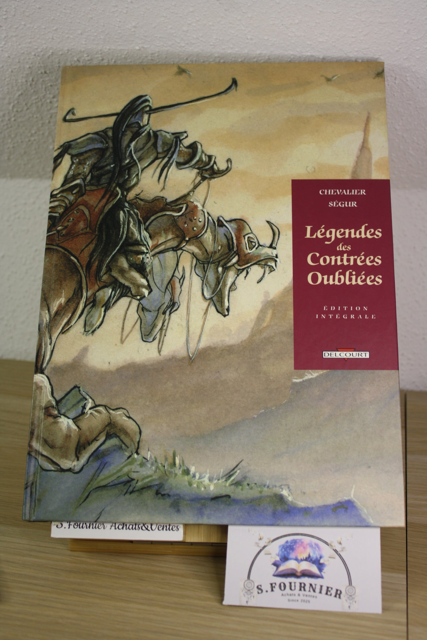 Intégrale – Légendes des contrées oubliées – Chevalier Segur – Delcourt – réédition – 1995