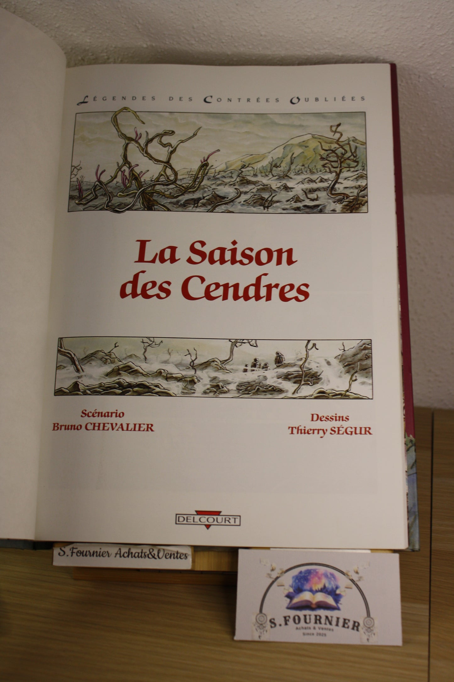 Intégrale – Légendes des contrées oubliées – Chevalier Segur – Delcourt – réédition – 1995