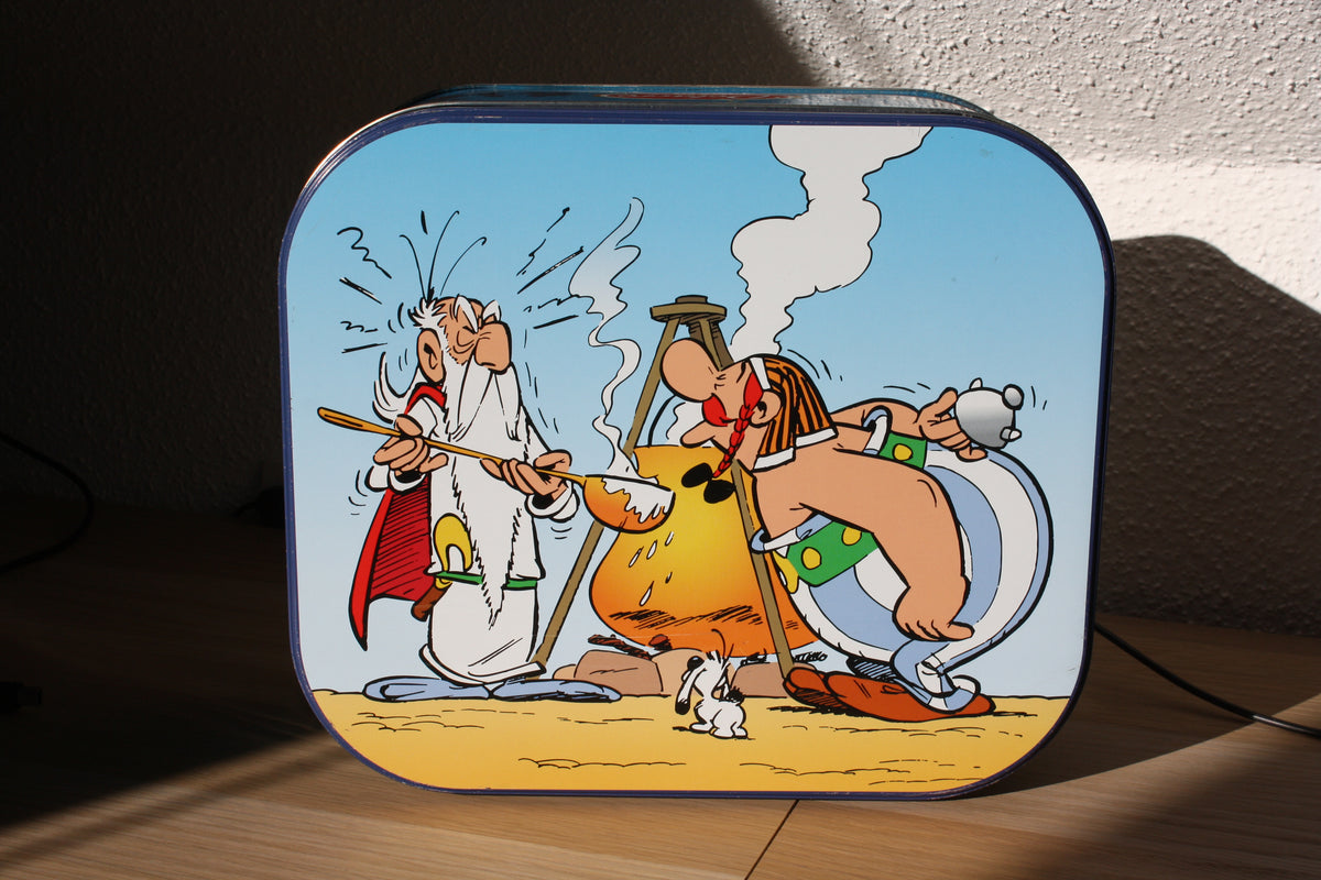 Boîte métal Astérix & Cléopâtre – Astérix – Uderzo Goscinny – Delacre – Objet dérivé – 2014