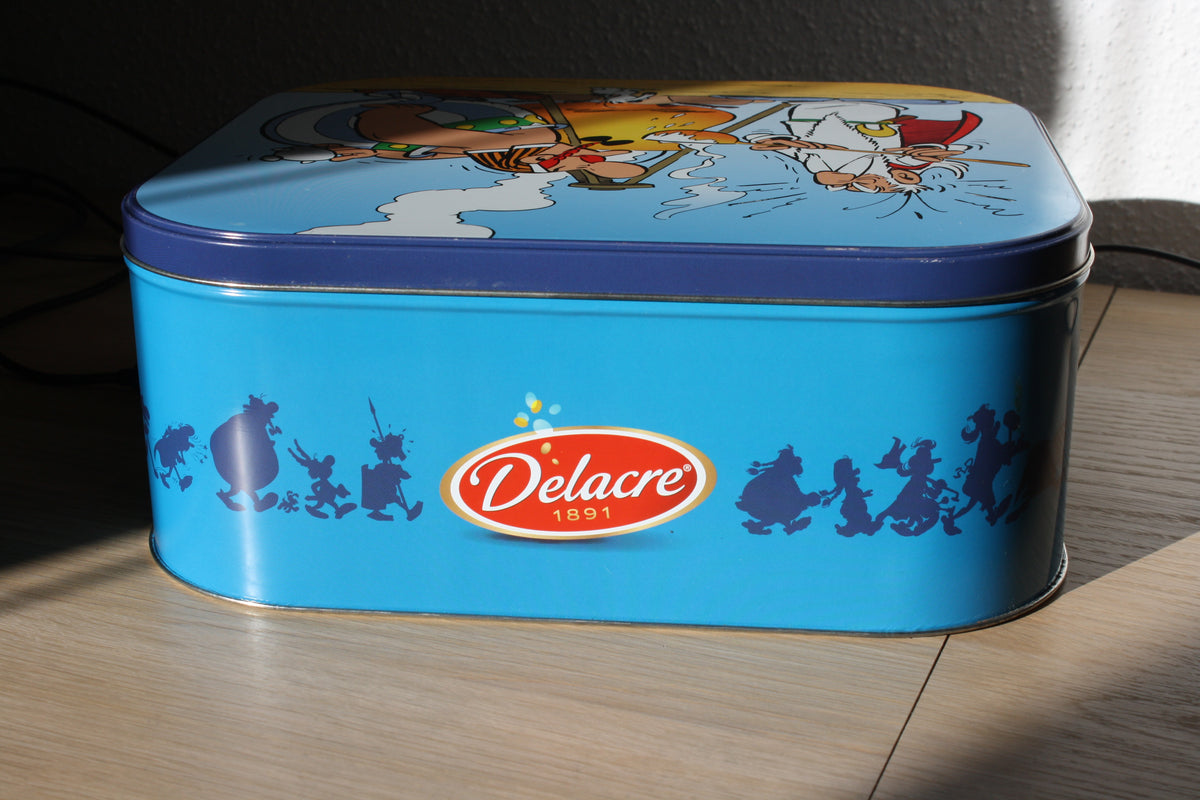 Boîte métal Astérix & Cléopâtre – Astérix – Uderzo Goscinny – Delacre – Objet dérivé – 2014