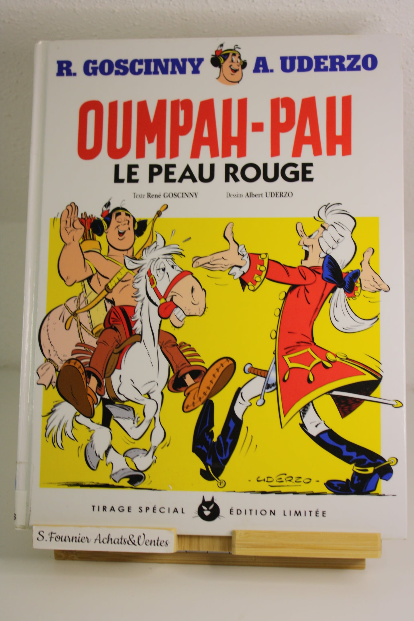 Le peau rouge – Oumpah pah – Goscinny Uderzo – Albert René – Réédition – 2012 – Livre de bibliothèque
