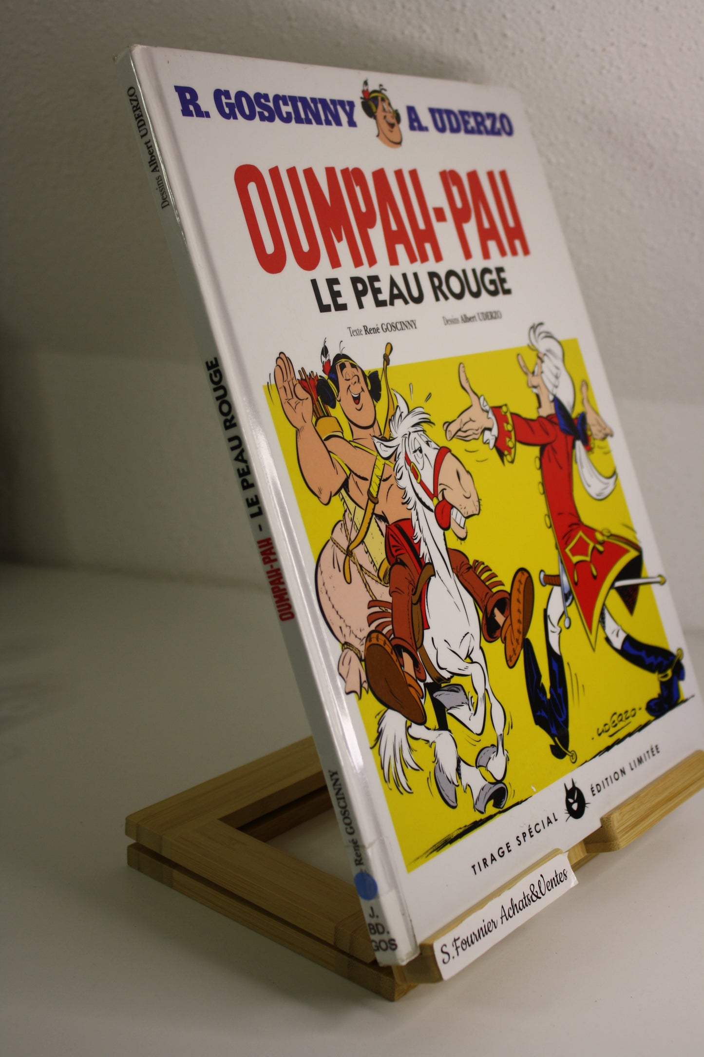 Le peau rouge – Oumpah pah – Goscinny Uderzo – Albert René – Réédition – 2012 – Livre de bibliothèque