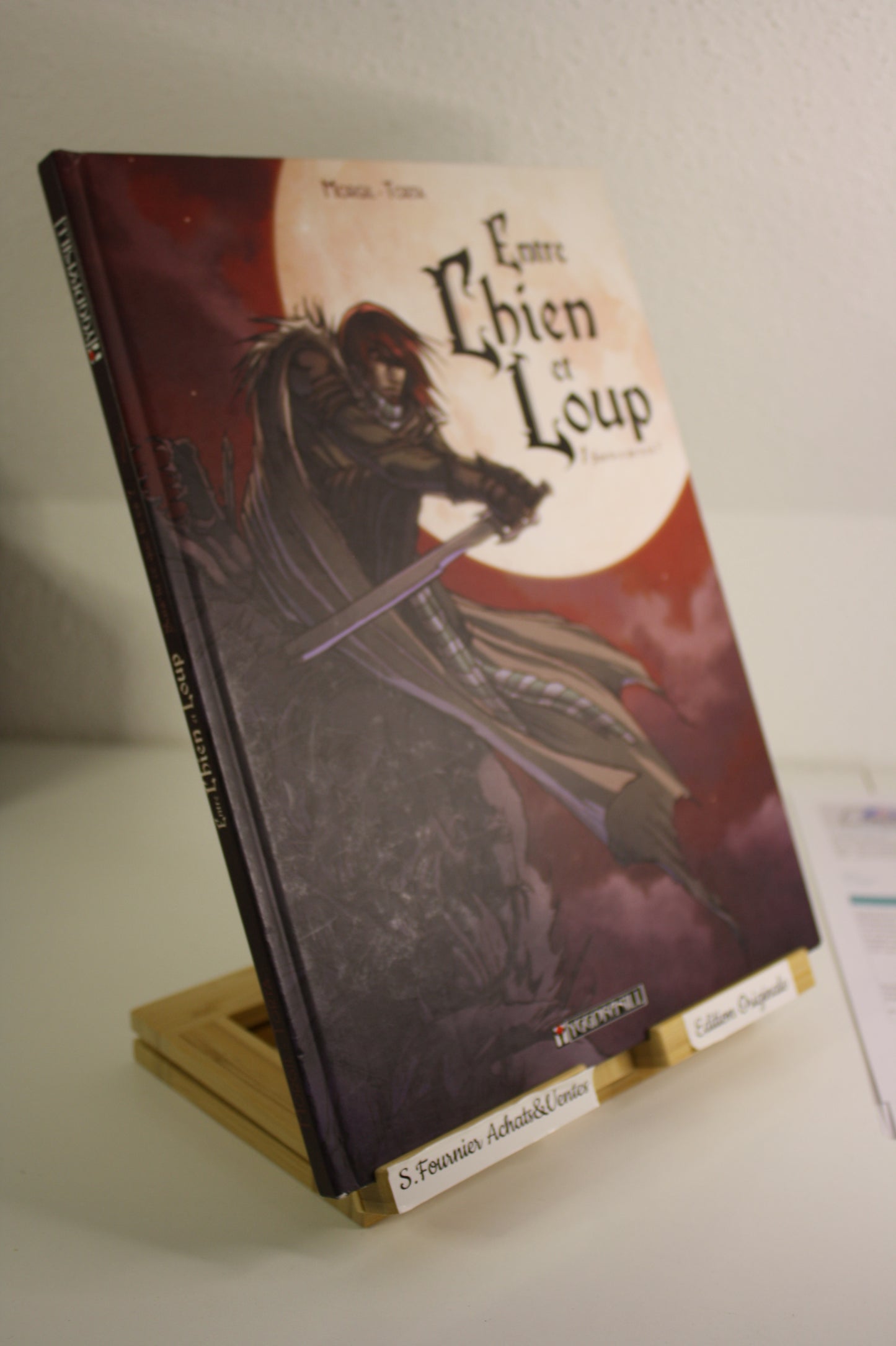 Sais tu ce que tu es ? – Entre Chien et Loup - Morgil Torta – Tonkam – EO – 2012