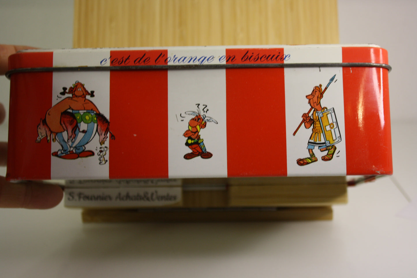 Boite métallique Chamonix Orange – Astérix – Uderzo Goscinny – L’alsacienne – Objet dérivé – 1960