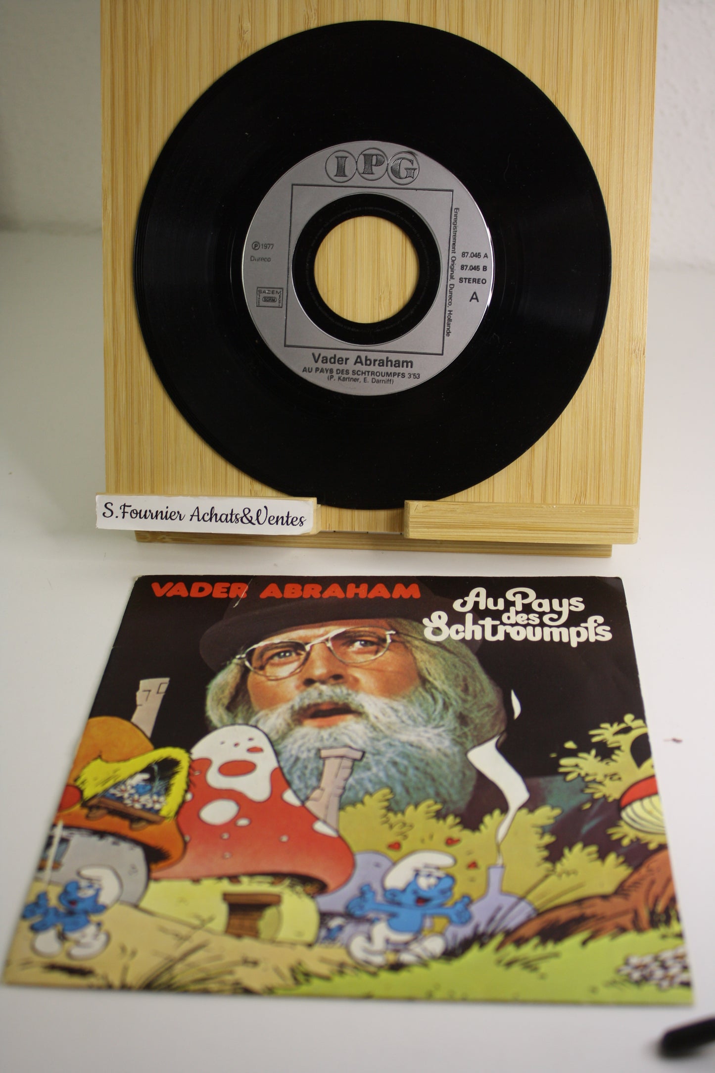 Disque vinyle 45t Au pays des Schtroumpfs – Schtroumpfs – Abraham Vader – IPG – Objet dérivé – 1977